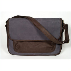 SoYoung Sydney Messenger Diaper Bag in Waxed Charcoal