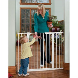 Kidco Tall & Wide Auto Close Gateway in White