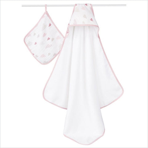 Aden + Anais Classic Hooded Towel and Washcloth Set in Hearbreaker
